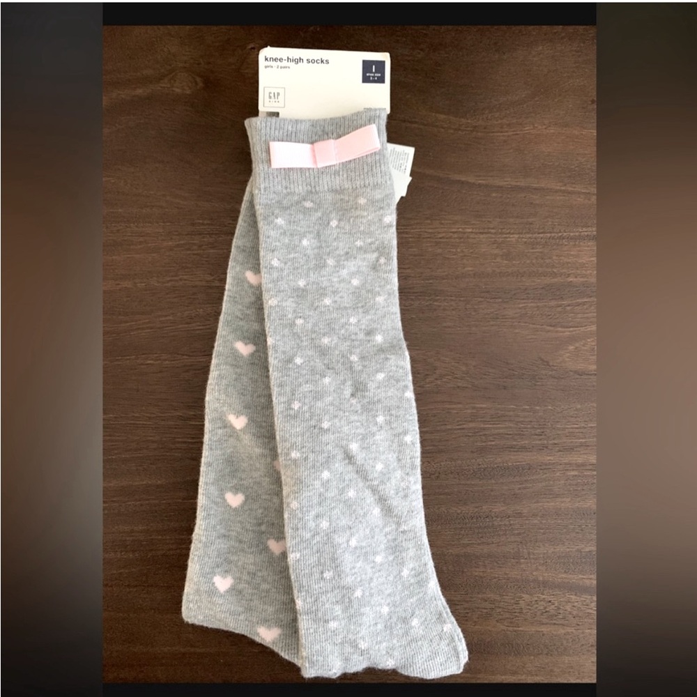 Gap Kids Gray Knee-High Socks with Pink Hearts NWT